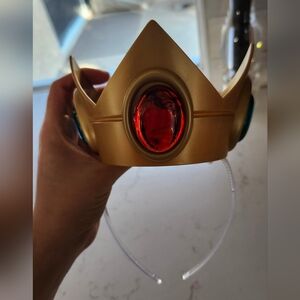 Princess Peach Crown